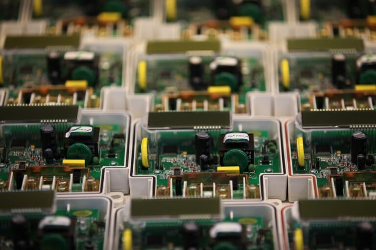 The Ultimate Guide to Buying Refurbished Electronics Online
